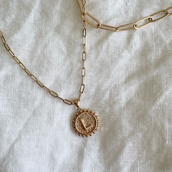 “L” Gold Initial Necklace Set - Picture 2 of 6